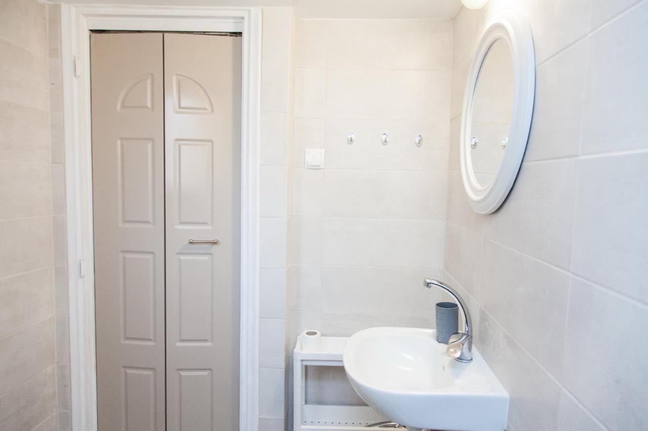 Brand New, Cheerful Apartment In Central Athens Ngoại thất bức ảnh